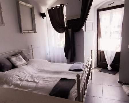 Godot Apartman Miskolc Extérieur photo